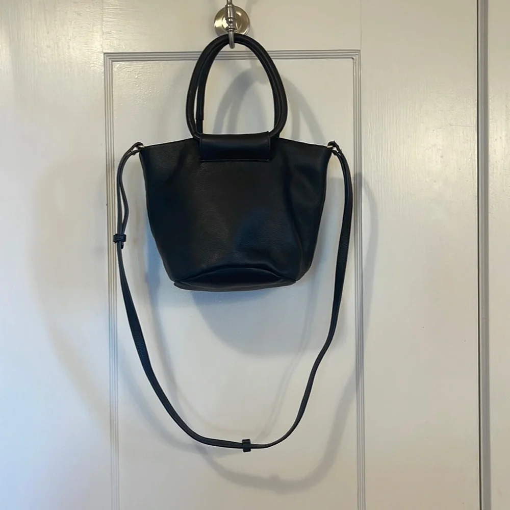 Anthropologie x Monserat De Lucca Leather Bucket Bag w/ Crossbody ✨ - Picture 8 of 16